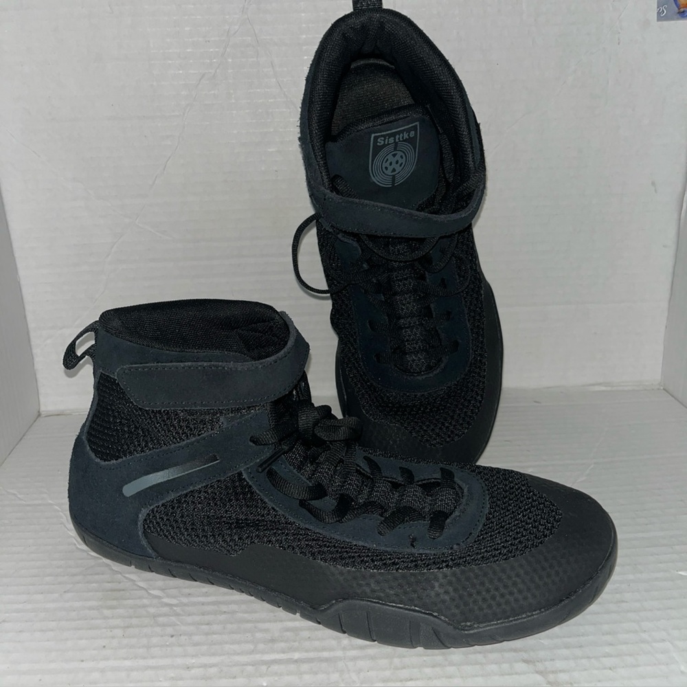 Sisttke Wrestling Boxing shoesMen's U.S. Sz 10 EU 43 Sneakers Zero Drop Sole